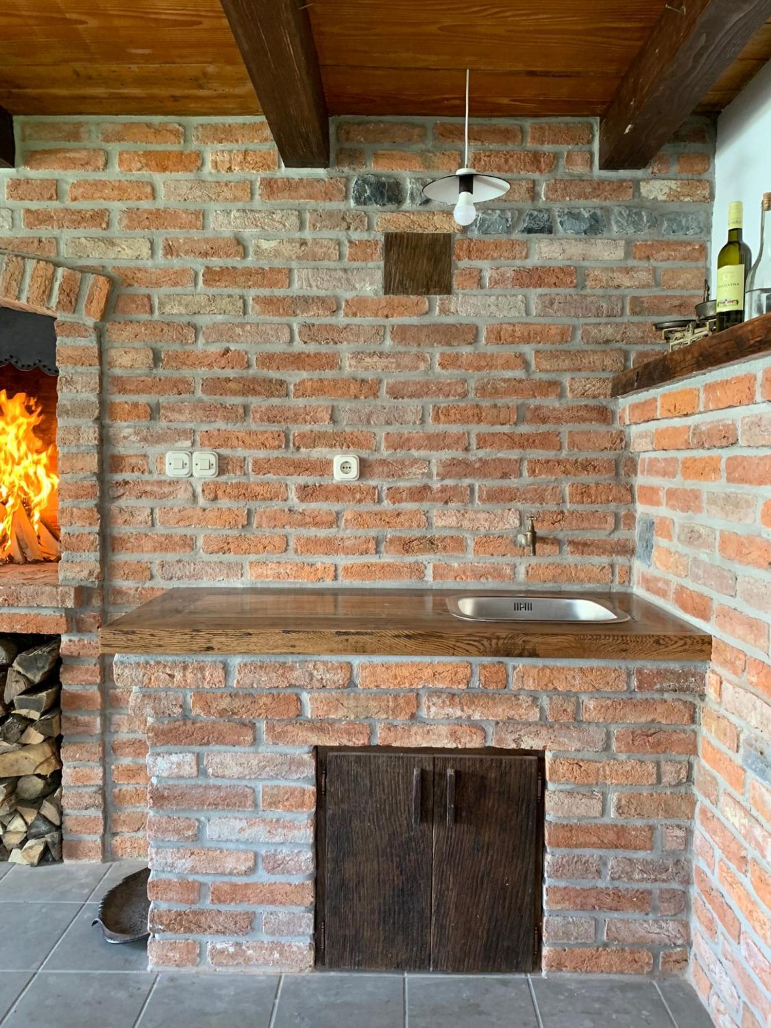 Studio Apartman Lora Lipik Экстерьер фото